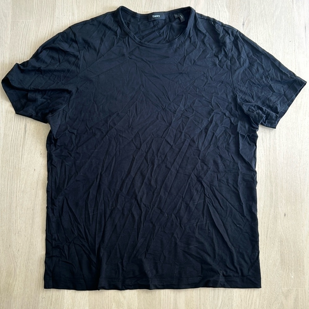 Theory men's tshirt